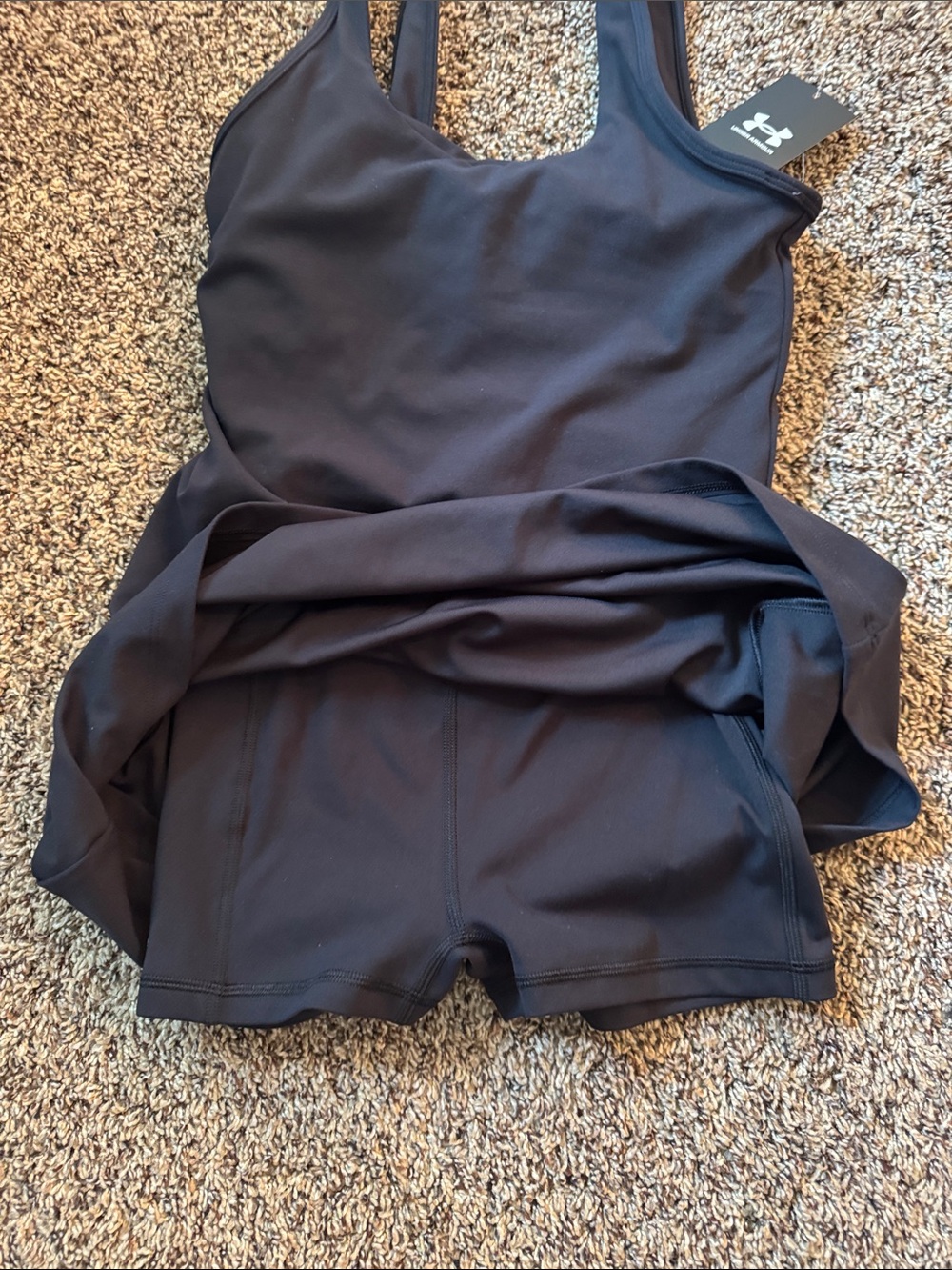 Under Armour Women's Black Sleeveless with shorts - Picture 4 of 4
